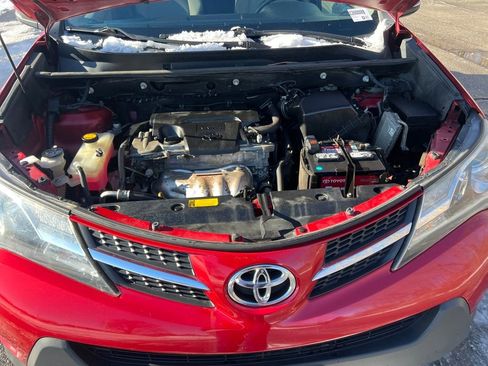 Used 2013 Toyota RAV4 XLE image 25