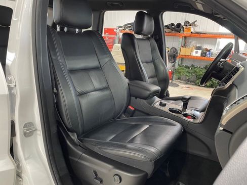 Used 2015 Jeep Grand Cherokee Limited AWD/4WD image 25