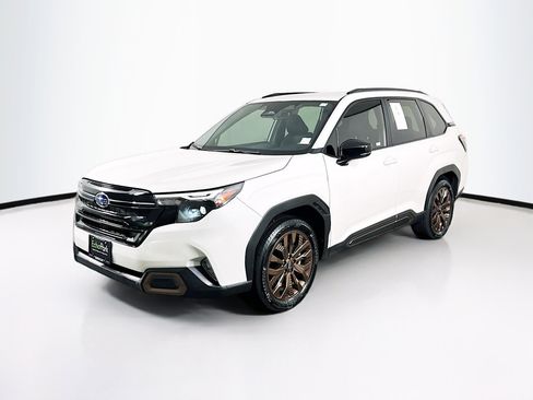 Used 2025 Subaru Forester Sport AWD/4WD image 3