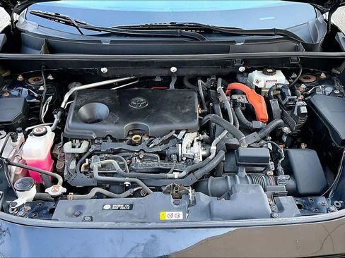 Used 2021 Toyota RAV4 XLE Premium image 30