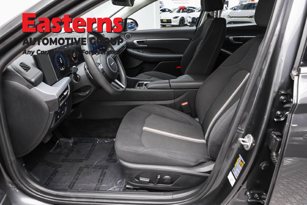 Used 2025 Hyundai Sonata SEL FWD image 15