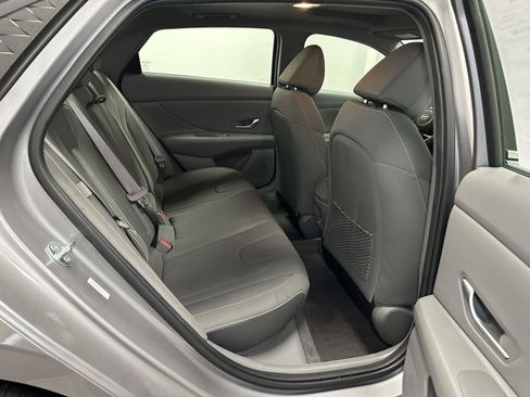 Used 2025 Hyundai Elantra SEL FWD image 35