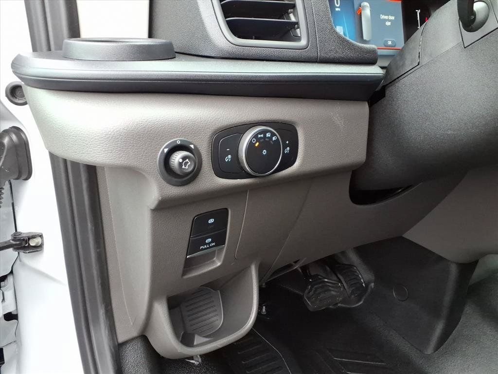 New 2026 Ford Transit 250 148 Medium Roof w/ Load Area Protection Package RWD image 12