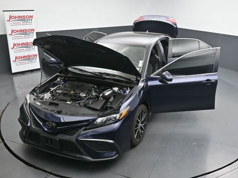 Used 2022 Toyota Camry SE FWD image 26