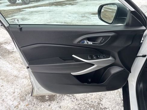 Used 2024 Chevrolet Trax LS image 20