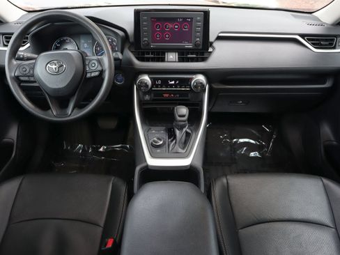 Used 2022 Toyota RAV4 XLE w/ Convenience Package AWD/4WD image 7