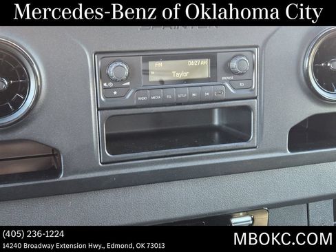 Used 2025 Mercedes-Benz Sprinter 2500 image 18