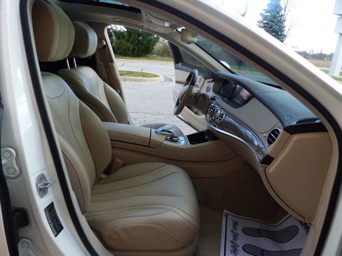 Used 2016 Mercedes-Benz S 550 4MATIC Sedan image 47