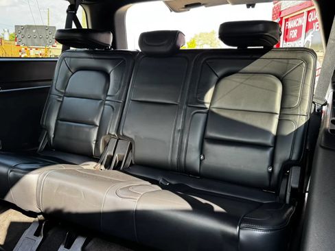 Used 2019 Lincoln Navigator L Reserve w/ Cargo Package AWD/4WD image 24