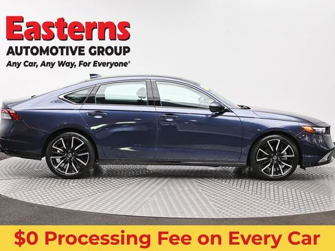 Used 2025 Honda Accord Touring image 4