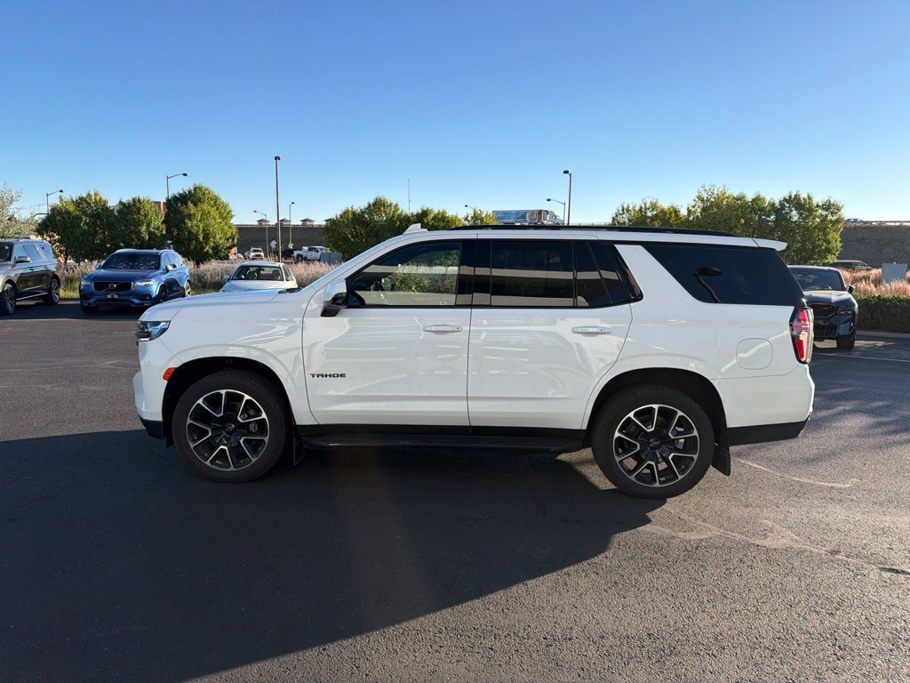 Used 2021 Chevrolet Tahoe RST w/ Luxury Package AWD/4WD image 2