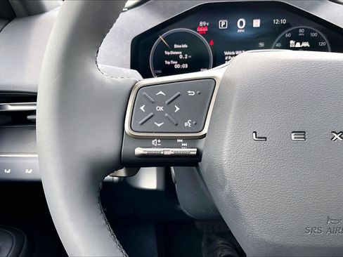 Used 2026 Lexus ES 500e AWD/4WD image 21