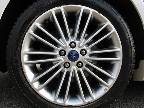 Used 2014 Ford Fusion SE w/ Equipment Group 202A image 20