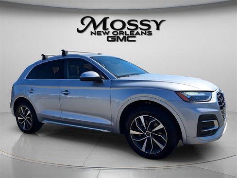 Used 2021 Audi Q5 2.0T Premium w/ Convenience Package image 3