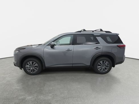 New 2025 Nissan Pathfinder SV image 8