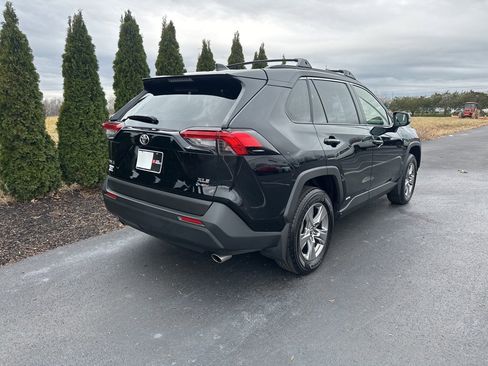 Certified 2025 Toyota RAV4 XLE image 7