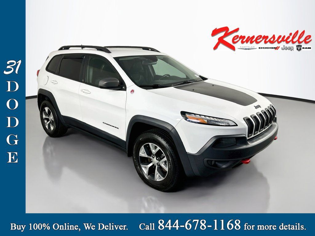 Used 2018 Jeep Cherokee Trailhawk AWD/4WD image 1