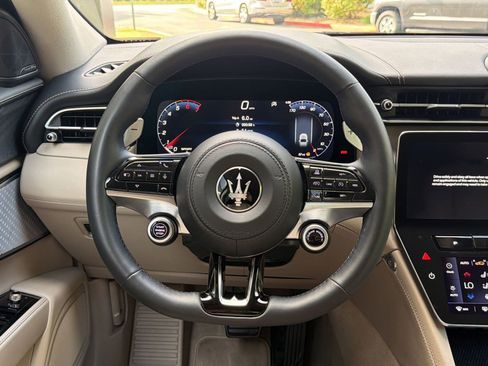 Used 2023 Maserati Grecale GT AWD/4WD image 17