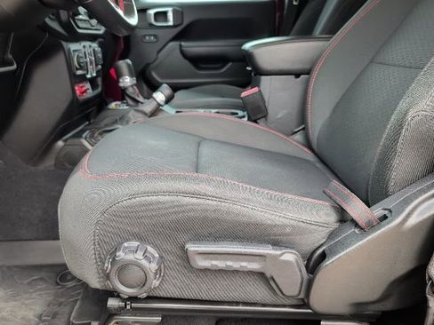 Used 2021 Jeep Gladiator Rubicon w/ Trailer Tow Package image 15