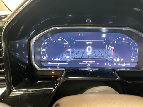 Used 2022 GMC Sierra 1500 SLT w/ SLT Premium Plus Package image 13