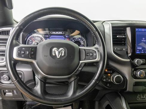 Used 2022 RAM 1500 Big Horn AWD/4WD image 32