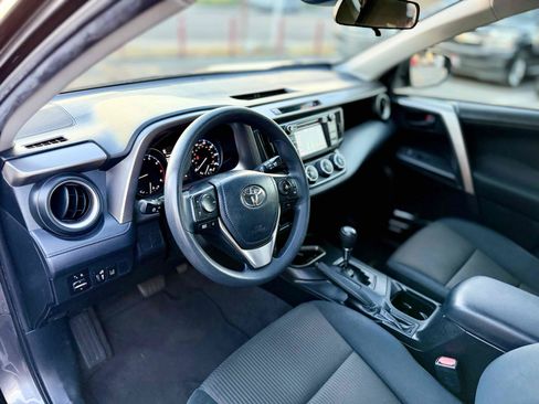 Used 2017 Toyota RAV4 LE w/ Carpet Mat Package FWD image 20