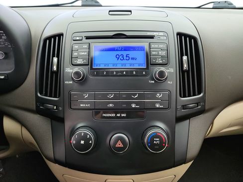 Used 2012 Hyundai Elantra FWD image 15
