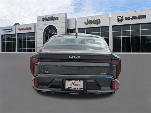 Used 2025 Kia K4 GT-Line w/ GT-Line Sunroof Package image 4