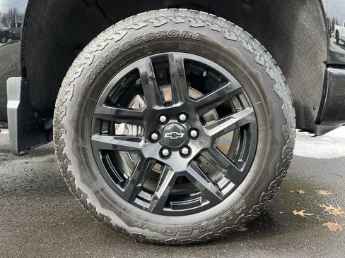 Used 2024 Chevrolet Silverado 1500 Custom Trail Boss w/ Midnight Edition image 13