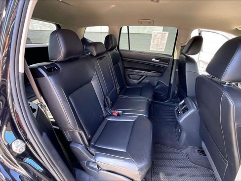 Certified 2021 Volkswagen Atlas SE w/ Towing Package AWD/4WD image 26