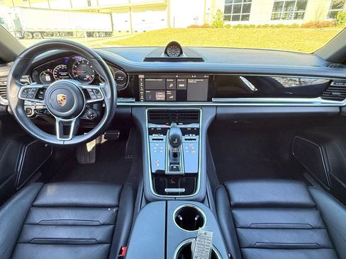Used 2018 Porsche Panamera 4S image 22