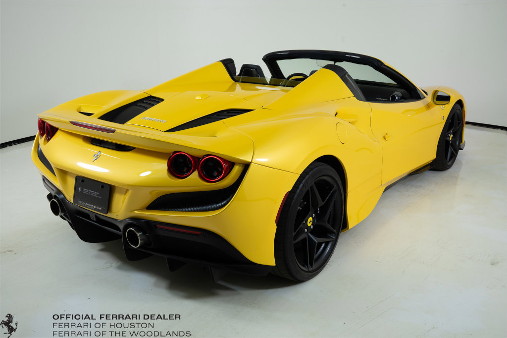 Used 2021 Ferrari F8 Tributo RWD image 7