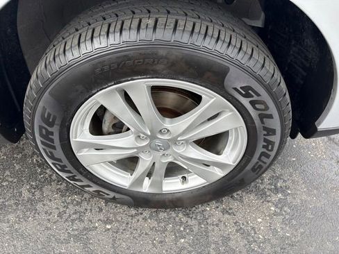 Used 2011 Hyundai Santa Fe Limited FWD image 28