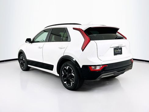Used 2024 Kia Niro Wind FWD image 5