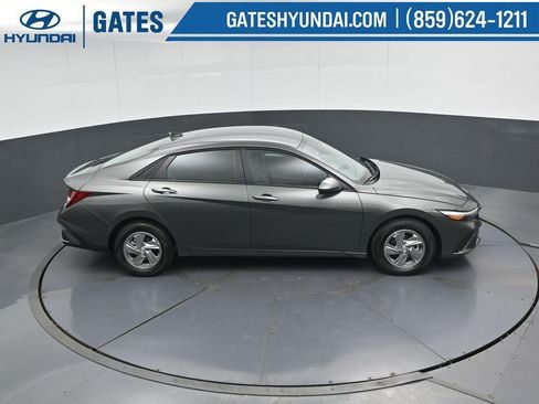 New 2026 Hyundai Elantra SE FWD image 44