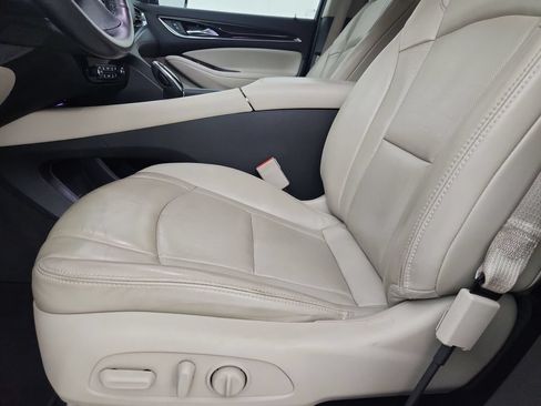 Used 2018 Buick Enclave Premium FWD image 22