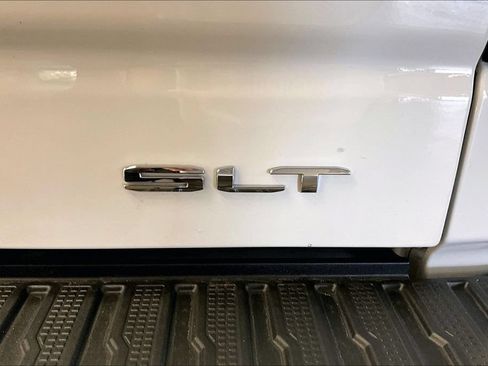Used 2024 GMC Sierra 1500 SLT AWD/4WD image 7