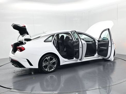 Certified 2022 Kia K5 LXS AWD/4WD image 54
