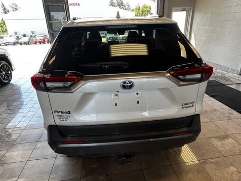 Used 2020 Toyota RAV4 Limited AWD/4WD image 11