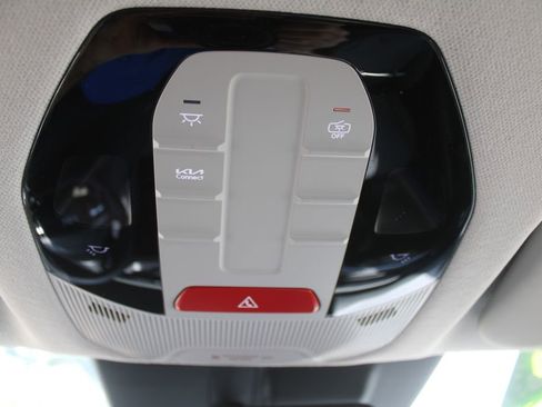 Certified 2025 Kia K4 FWD image 45