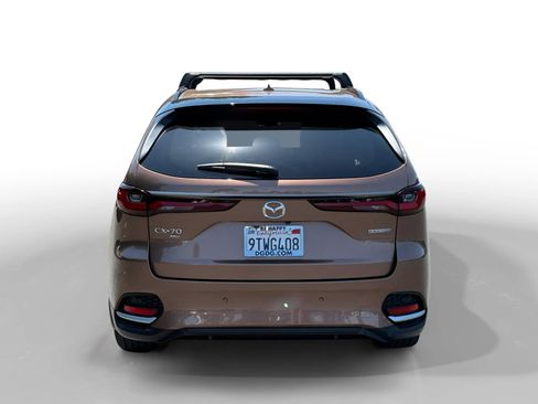 Certified 2025 MAZDA CX-70 Plug-In Hybrid w/ Premium Plus AWD/4WD image 4