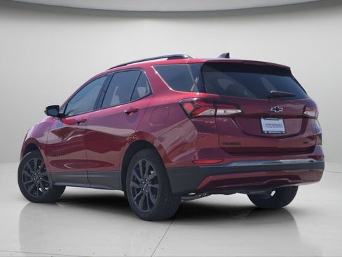 Used 2022 Chevrolet Equinox RS w/ RS Leather Package AWD/4WD image 24