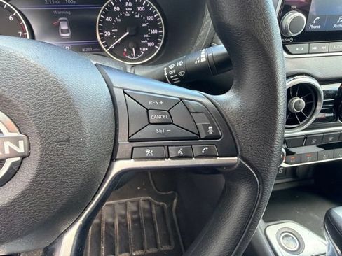 Used 2024 Nissan Sentra SV FWD image 22
