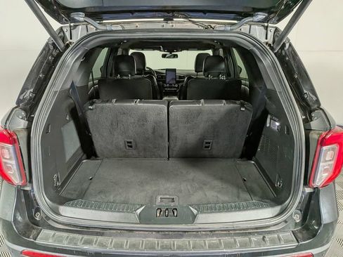 Used 2021 Ford Explorer ST w/ Equipment Group 401A AWD/4WD image 10