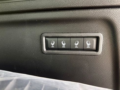 New 2026 Jeep Grand Wagoneer L 4WD w/ Premium Group I image 32