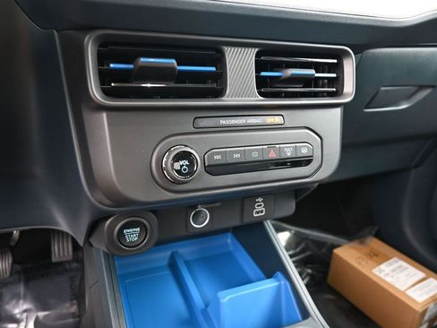 New 2025 Ford Maverick XLT w/ XLT Luxury Package image 24