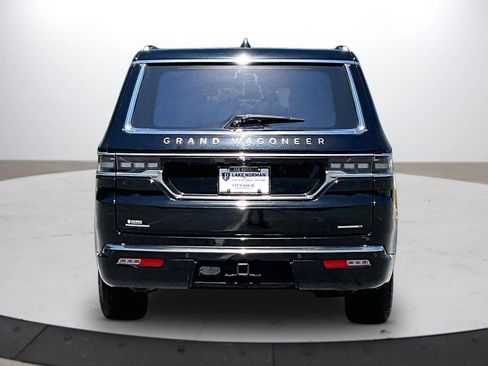 Certified 2022 Jeep Grand Wagoneer Series III AWD/4WD image 8