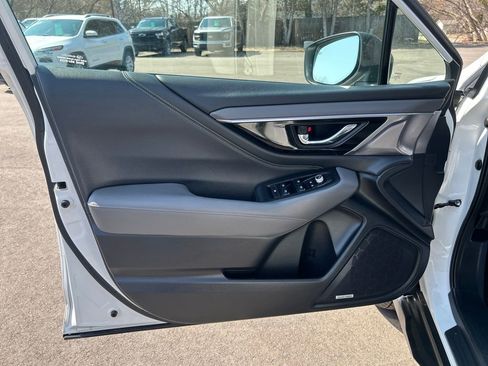 Used 2024 Subaru Outback Onyx Edition XT image 18