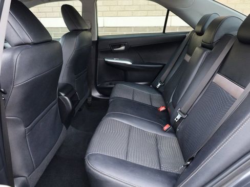 Used 2012 Toyota Camry SE image 19