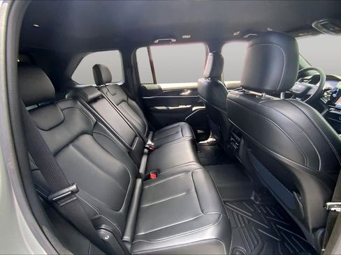 Used 2026 Jeep Grand Cherokee Limited AWD/4WD image 20